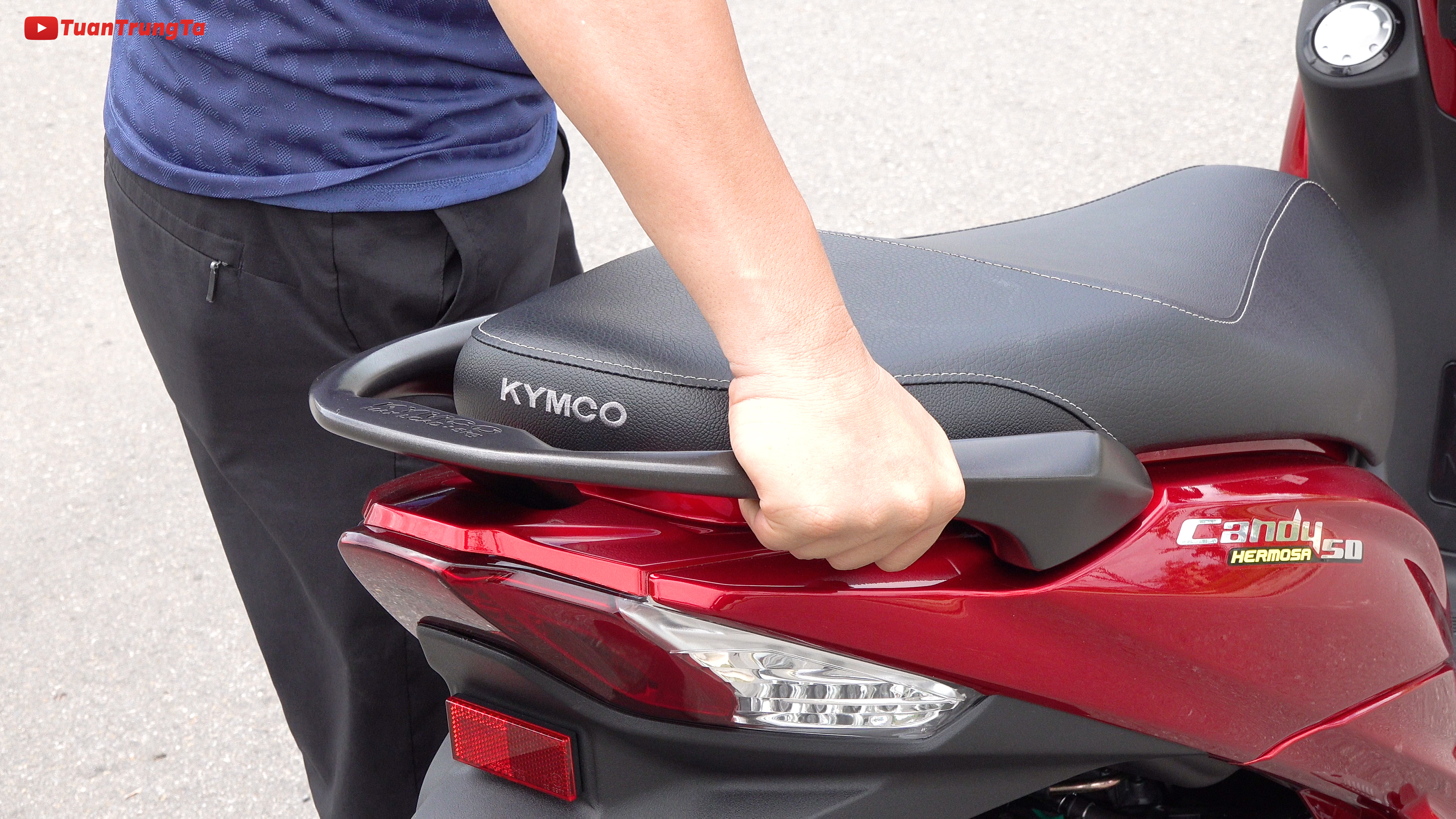 kymco-candy-hermosa-50cc-xe-tay-ga-cao-cap-danh-cho-hoc-sinh-kieu-dang-hien-dai