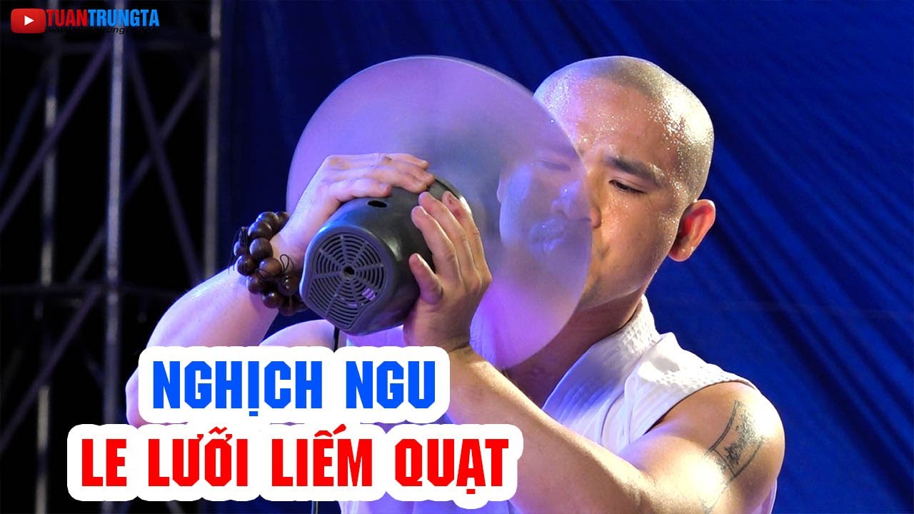 Sư phụ "chơi ngu" le lưỡi liếm quạt máy đang quay ▶ Khiến chị em phát cuồng 😂😂😂